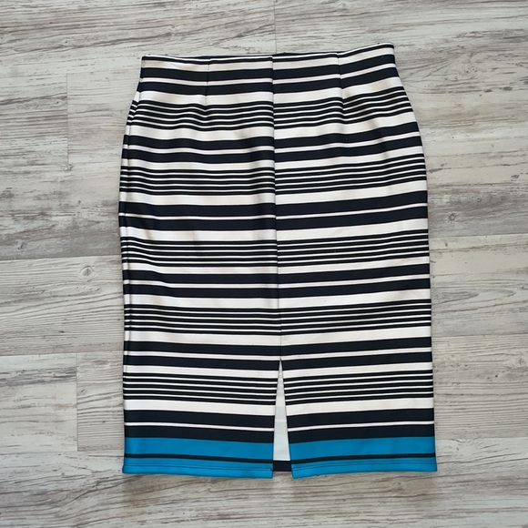 Striped body-con skirt from Ross, size medium - Picture 2 of 3